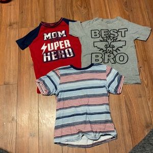 3 boys T-shirts